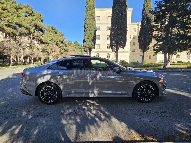 Kia K5-7