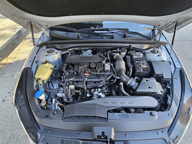 Kia K5-17