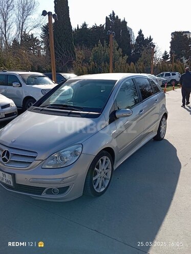 Mercedes B 170 2008, 98,000 km - 1.7 л - Bakı