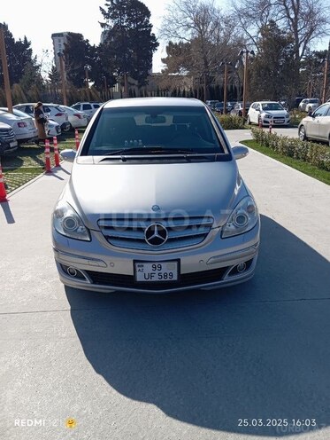 Mercedes B 170 2008, 98,000 km - 1.7 л - Bakı