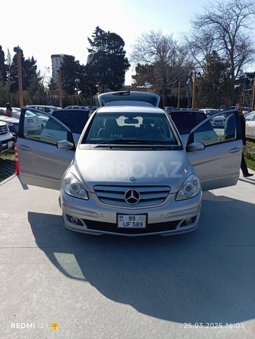 Mercedes B 170 2008, 98,000 km - 1.7 л - Bakı