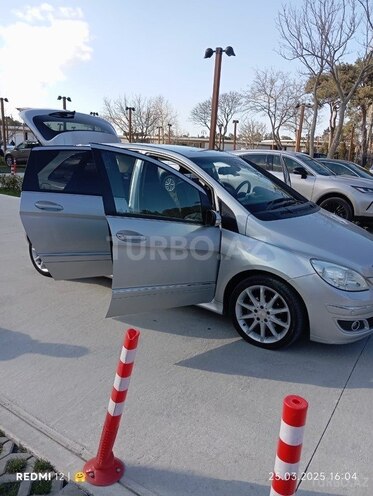 Mercedes B 170 2008, 98,000 km - 1.7 л - Bakı