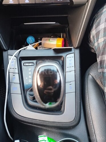 Hyundai Avante 2018, 182,000 km - 1.6 l - Bakı