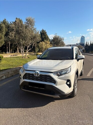 Toyota RAV4 2022, 8,500 km - 2.5 l - Bakı
