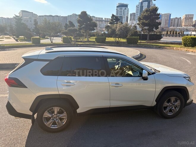 Toyota RAV4 2022, 8,500 km - 2.5 l - Bakı