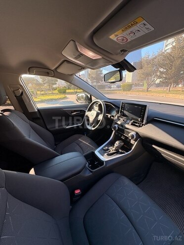 Toyota RAV4 2022, 8,500 km - 2.5 l - Bakı