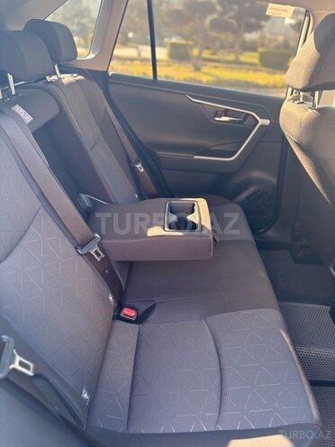 Toyota RAV4 2022, 8,500 km - 2.5 l - Bakı