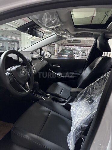Toyota Corolla-11