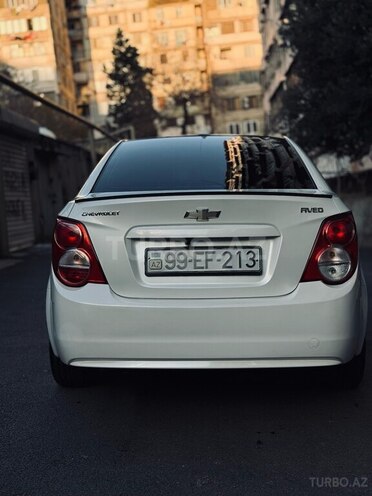 Chevrolet Aveo-3