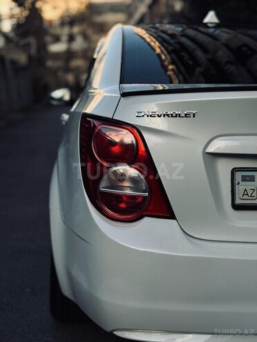 Chevrolet Aveo-7
