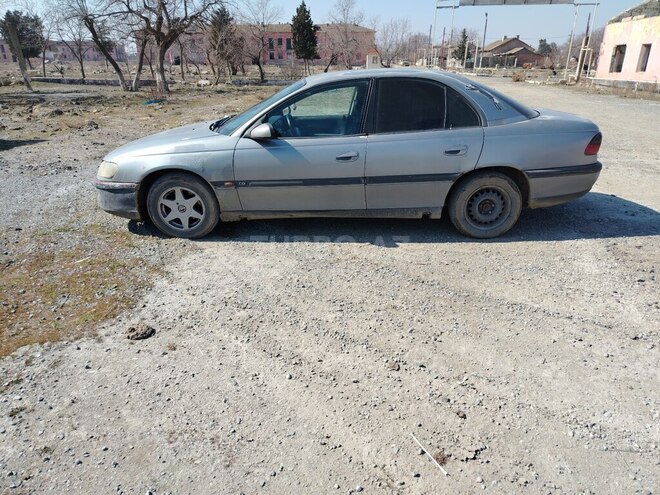 Opel Omega 1994, 123,000 km - 2.0 л - Bakı