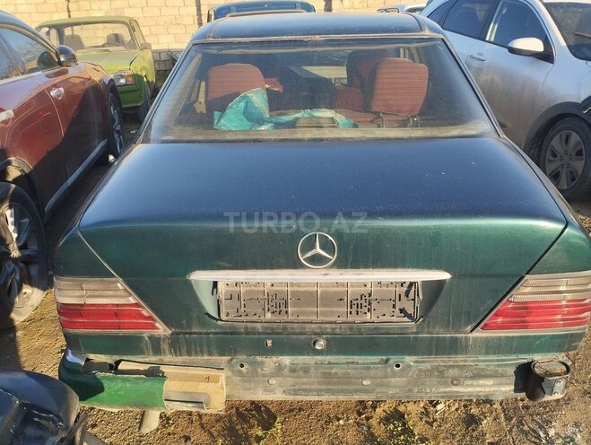 Mercedes E 250 1995, 560,000 km - 2.5 л - Bakı