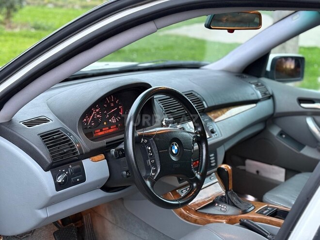 BMW X5 2001, 270,000 km - 4.4 l - Gəncə