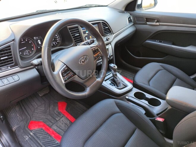 Hyundai Elantra 2017, 69,000 km - 2.0 l - Bakı