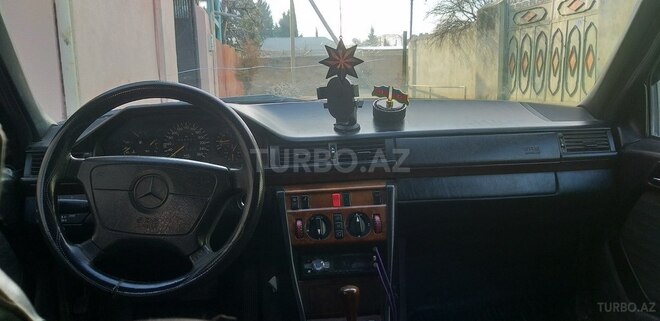 Mercedes E 280 1993, 433,434 km - 2.8 l - Tovuz