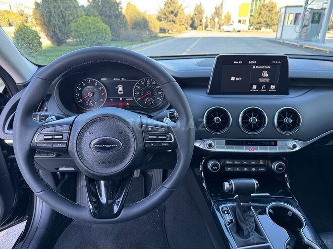 Kia Stinger-10
