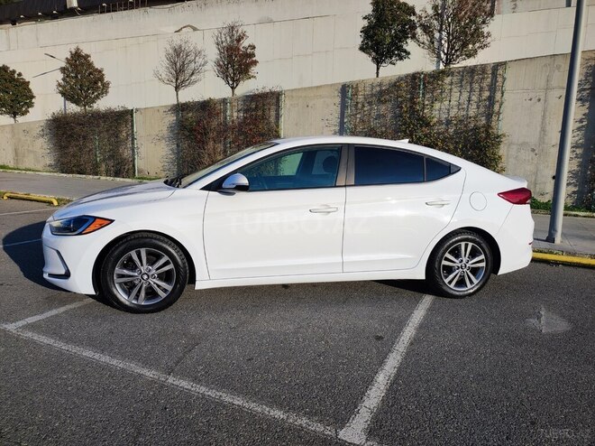 Hyundai Elantra 2017, 69,000 km - 2.0 l - Bakı