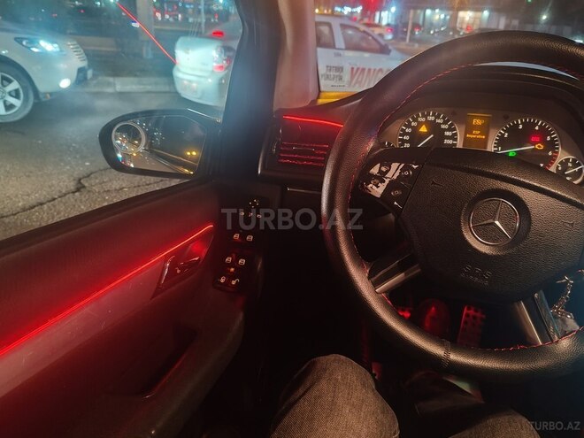 Mercedes B 200 2006, 250,000 km - 2.0 л - Bakı