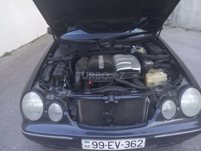 Mercedes E 220 d 2001, 315,000 km - 2.2 l - Bakı
