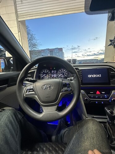 Hyundai Elantra 2017, 143,600 km - 2.0 l - Bakı