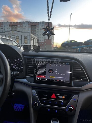 Hyundai Elantra 2017, 143,600 km - 2.0 l - Bakı