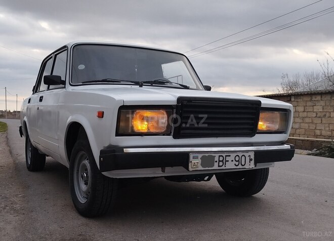 LADA (VAZ) 2107 2004, 94,549 km - 1.6 l - Salyan