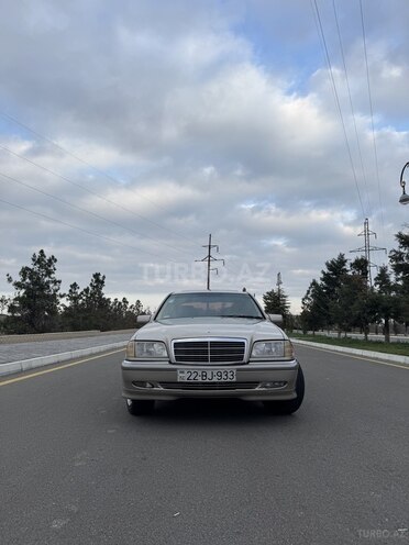 Mercedes C 230 1997, 320,000 km - 2.3 l - Naftalan