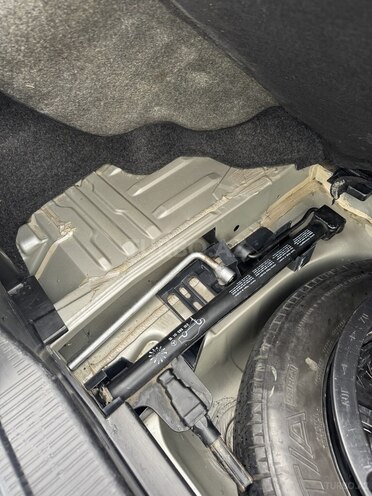 Mercedes C 230 1997, 320,000 km - 2.3 l - Naftalan