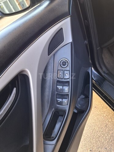 Hyundai Elantra 2011, 276,000 km - 1.8 л - Bakı