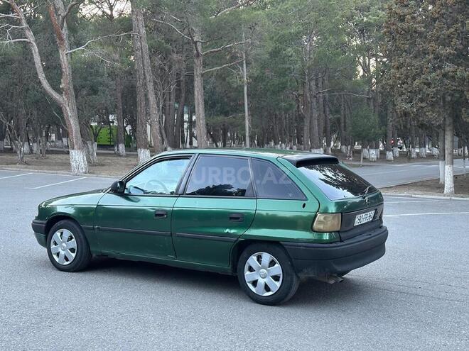 Opel Astra 1996, 301,000 km - 1.7 l - Sumqayıt