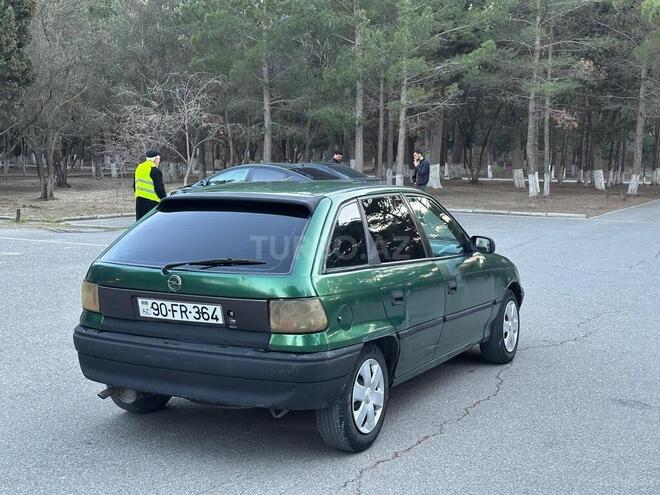 Opel Astra 1996, 301,000 km - 1.7 l - Sumqayıt