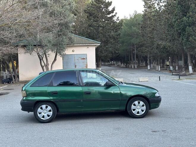 Opel Astra 1996, 301,000 km - 1.7 l - Sumqayıt