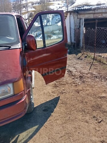 Ford Transit 1999, 375,000 km - 2.5 l - Lerik