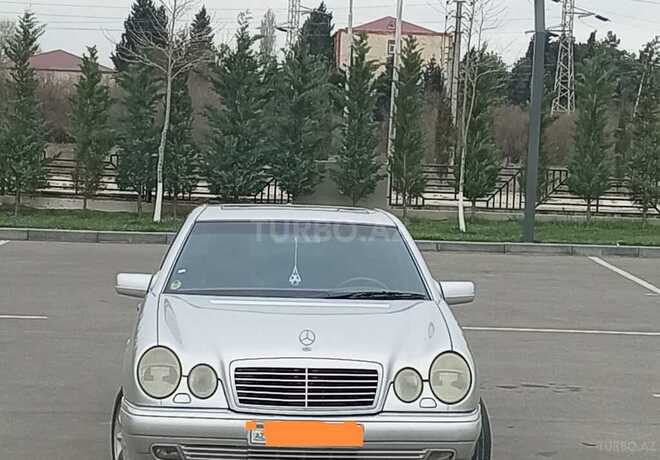 Mercedes E 240 1998, 480,000 km - 2.4 l - Salyan