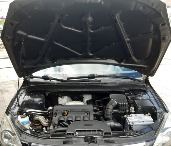 Hyundai i30 2009, 307,630 km - 1.4 l - Quba