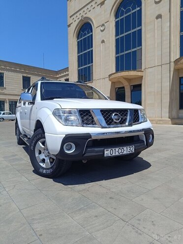 Nissan Navara 2014, 292,000 km - 2.5 l - Bakı