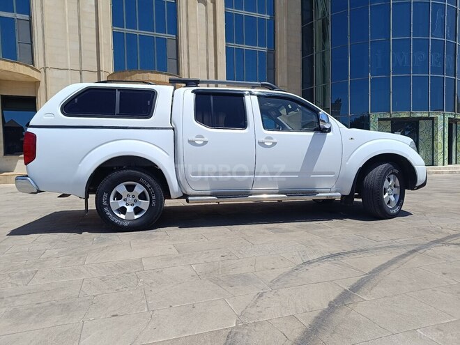 Nissan Navara 2014, 292,000 km - 2.5 l - Bakı