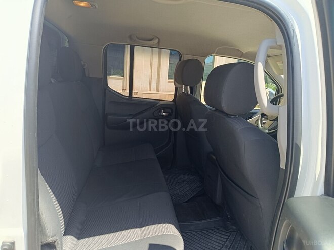 Nissan Navara 2014, 292,000 km - 2.5 l - Bakı