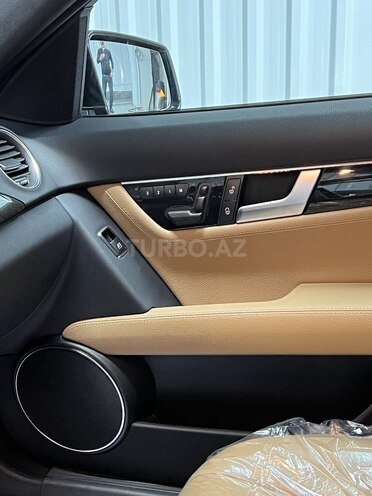 Mercedes C 300 2013, 90,000 km - 3.0 l - Bakı