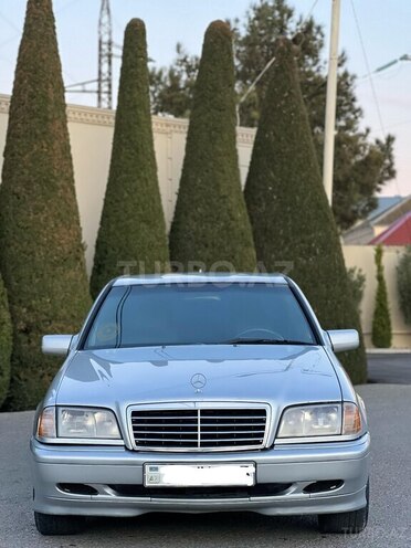 Mercedes C 220 d 1999, 222,117 km - 2.2 l - Bakı