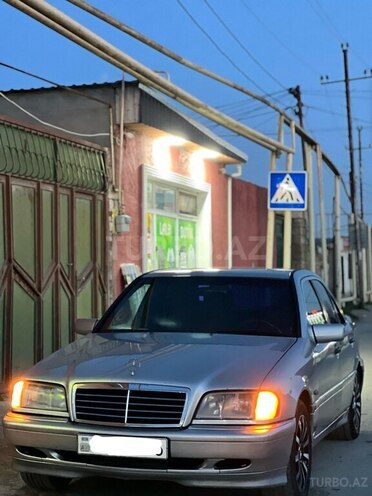 Mercedes C 220 d 1999, 222,117 km - 2.2 l - Bakı