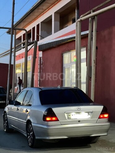 Mercedes C 220 d 1999, 222,117 km - 2.2 l - Bakı