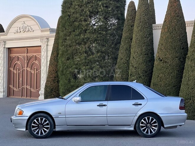 Mercedes C 220 d 1999, 222,117 km - 2.2 l - Bakı