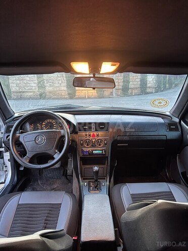 Mercedes C 220 d 1999, 222,117 km - 2.2 l - Bakı