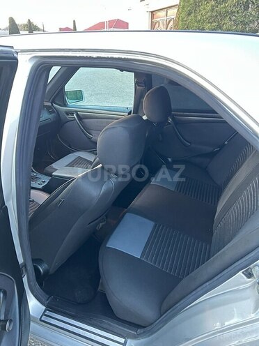 Mercedes C 220 d 1999, 222,117 km - 2.2 l - Bakı