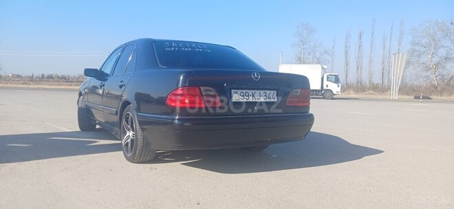 Mercedes E 290 1996, 325,466 km - 2.9 l - Sabirabad
