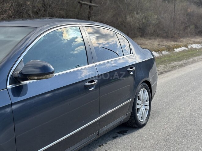Volkswagen Passat 2006, 326,679 km - 2.0 l - Qusar