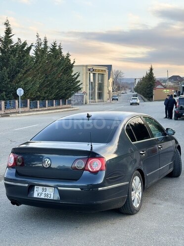 Volkswagen Passat 2006, 326,679 km - 2.0 l - Qusar