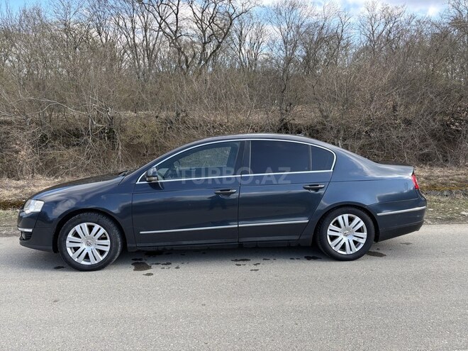 Volkswagen Passat 2006, 326,679 km - 2.0 l - Qusar
