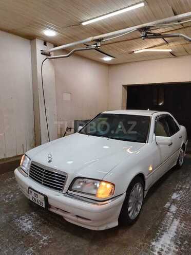 Mercedes C 200 1997, 236,000 km - 2.0 л - Bakı